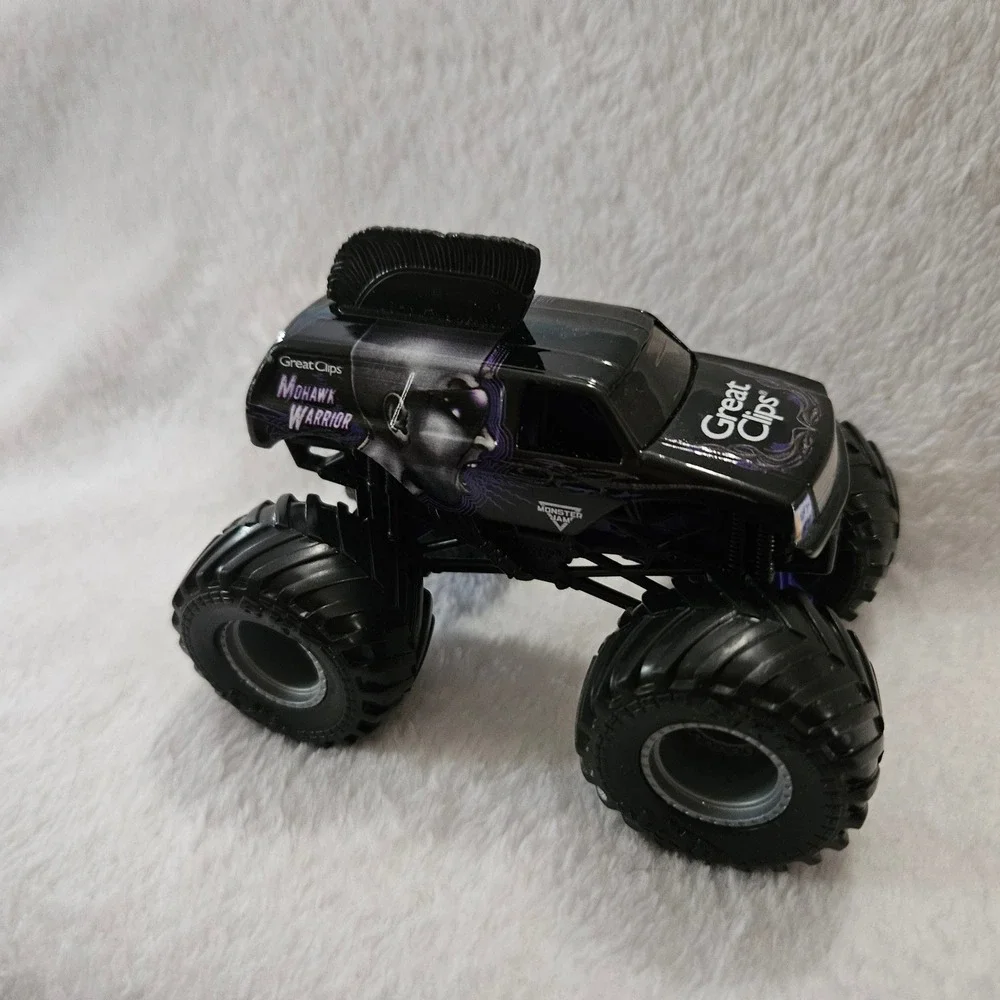 Monster‎ Jam Truck Lot Great Clips Mohawk Warrior Salvager Megalodon Shark